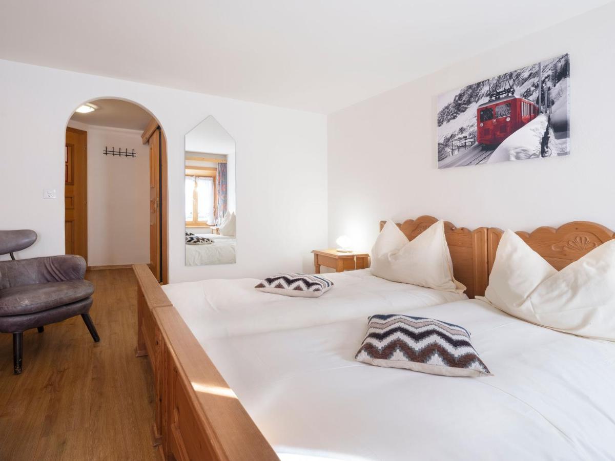 Hotel De Commune Gstaad Kültér fotó