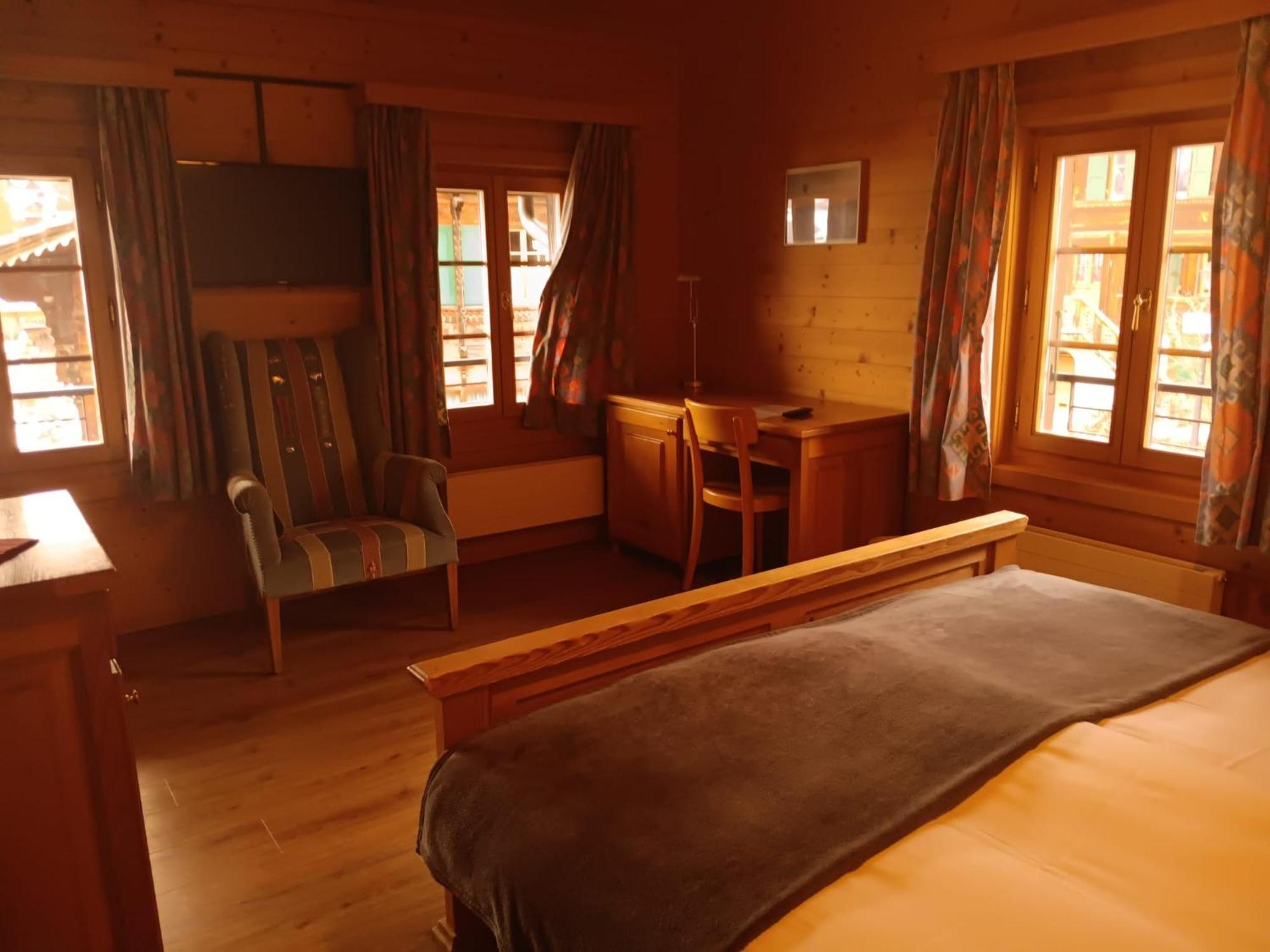 Hotel De Commune Gstaad Kültér fotó