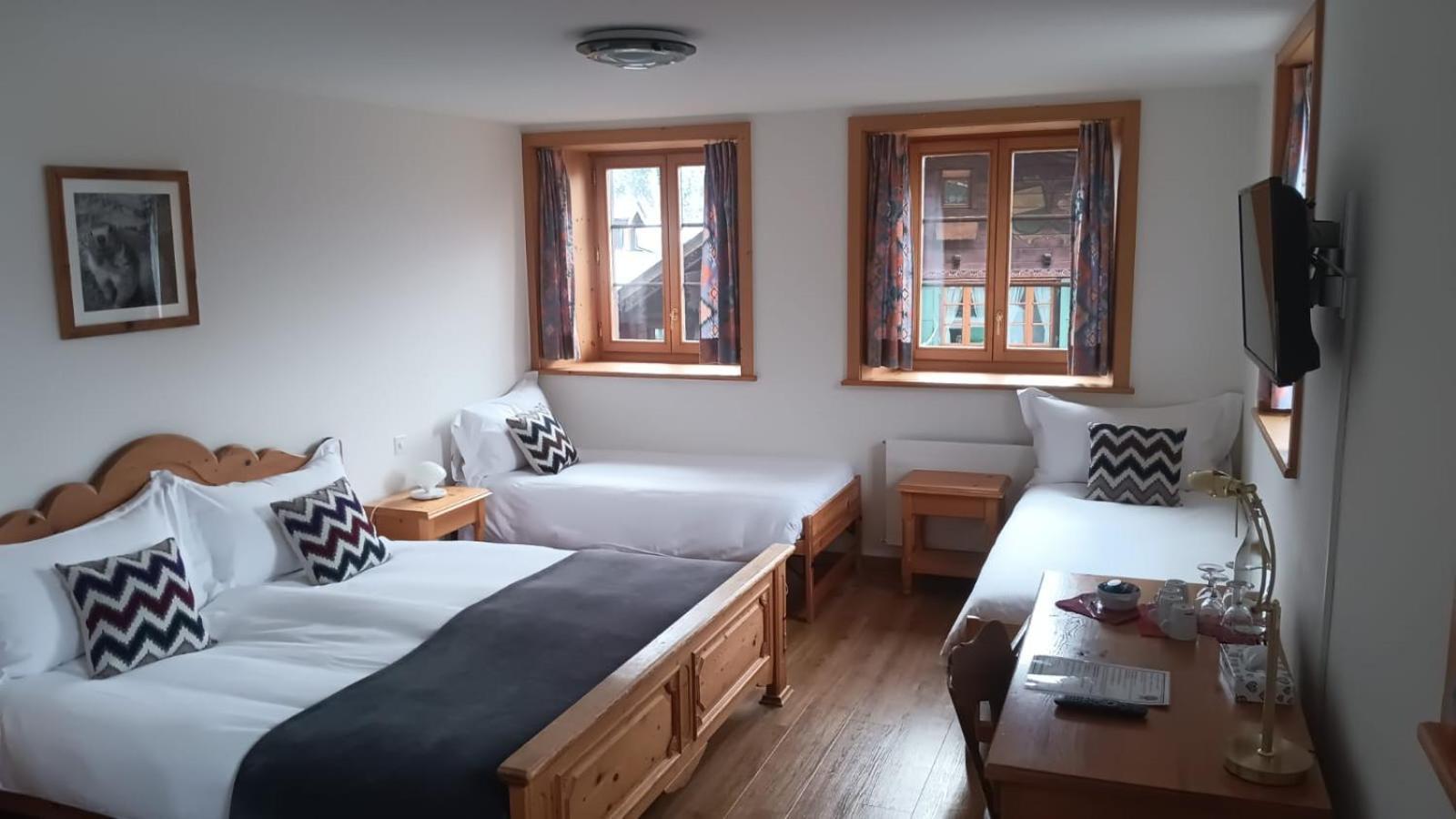 Hotel De Commune Gstaad Kültér fotó