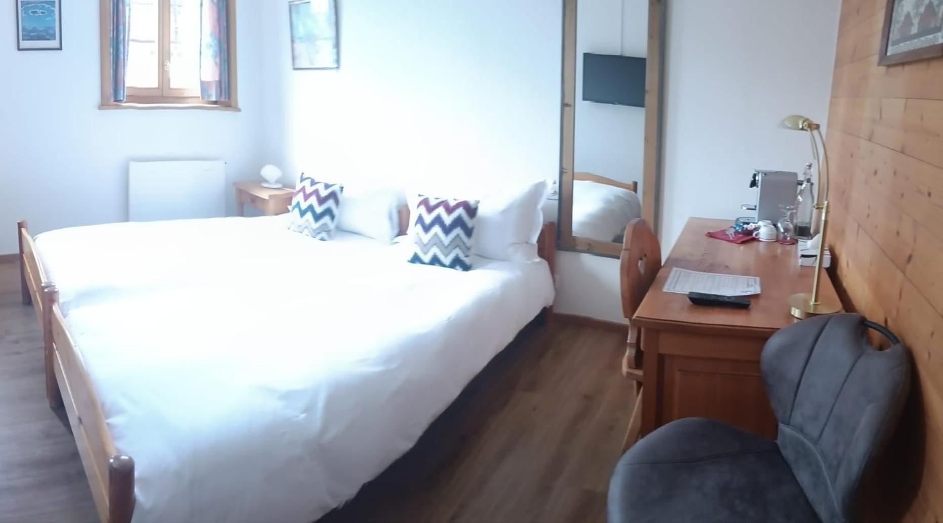 Hotel De Commune Gstaad Kültér fotó