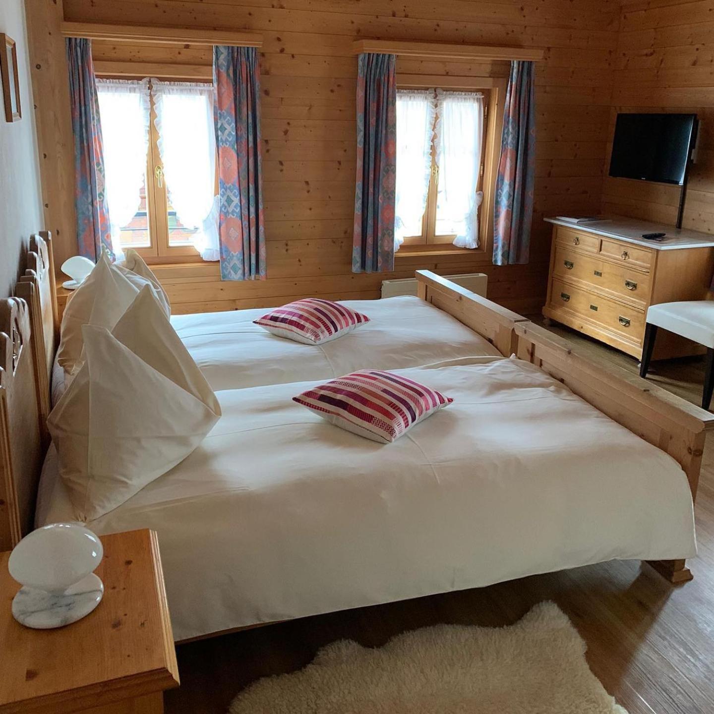 Hotel De Commune Gstaad Kültér fotó