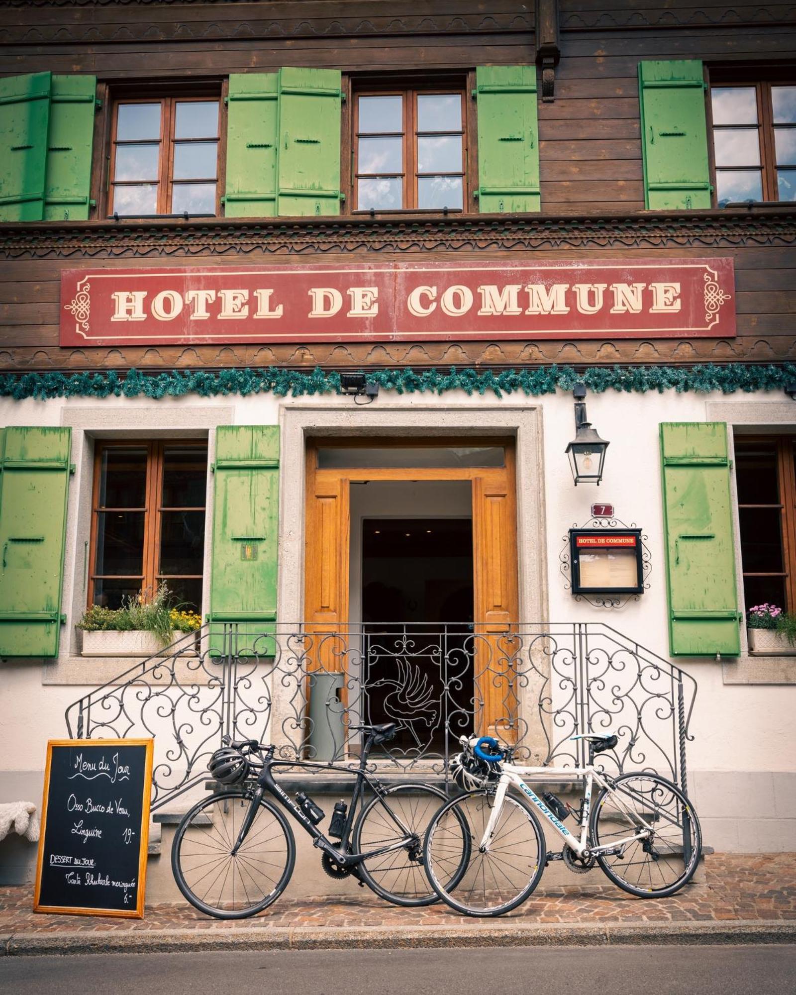 Hotel De Commune Gstaad Kültér fotó